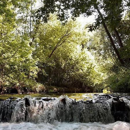 Chatka Nad Swidrem Mladz Buitenkant foto