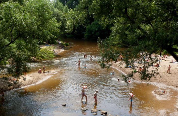 Chatka Nad Swidrem Mladz Buitenkant foto